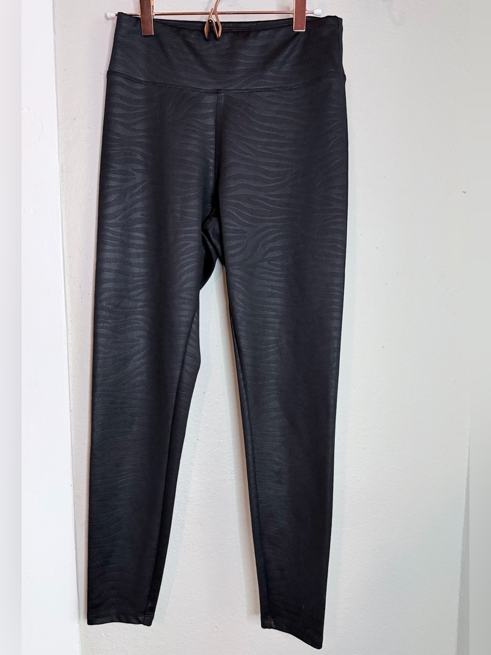 Express leggings black zebra embossed pattern small petite
